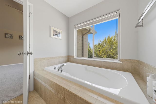 5916 S Windstar St, Spokane, WA 99224
