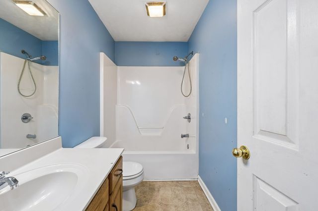 510 Corlew Cir, White Bluff, TN 37187