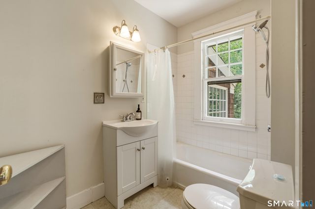 46 Old Mill Lane, West Hartford, CT 06107