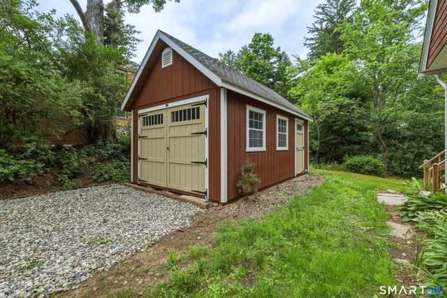 46 Old Mill Lane, West Hartford, CT 06107