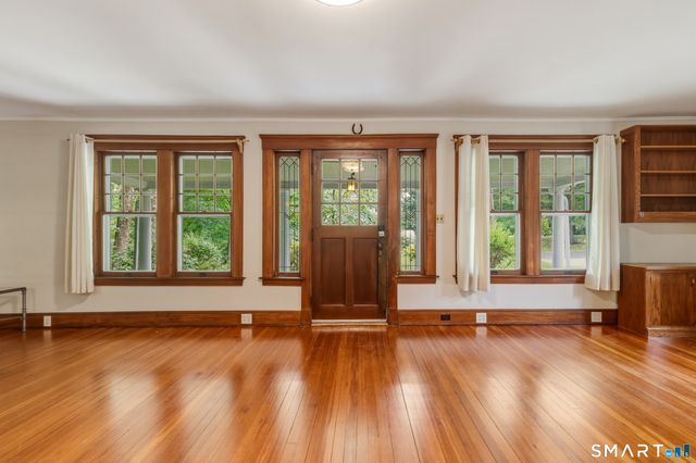46 Old Mill Lane, West Hartford, CT 06107