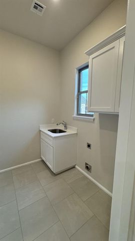 8005 NW 146th Street, Oklahoma City, OK 73142