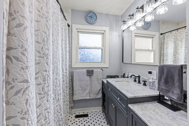 958 Campbell Street, Joliet, IL 60435