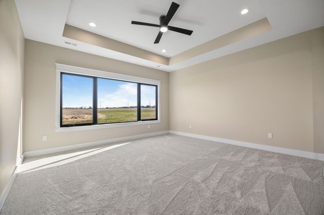 1911 NE Pond View Court, Ankeny, IA 50021