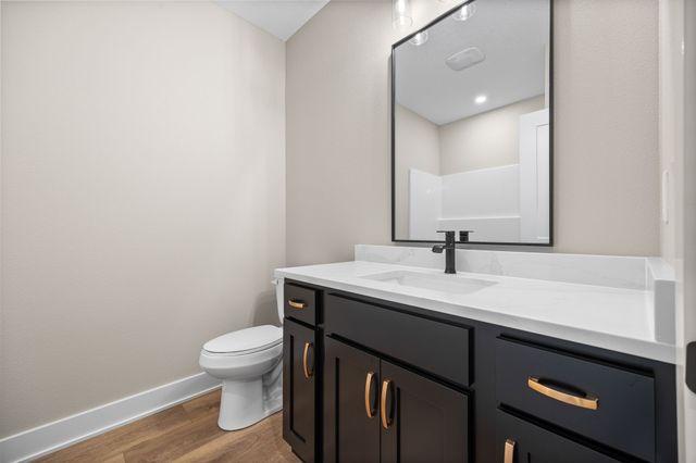 1911 NE Pond View Court, Ankeny, IA 50021