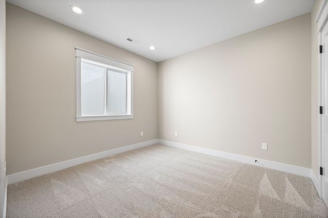 1911 NE Pond View Court, Ankeny, IA 50021