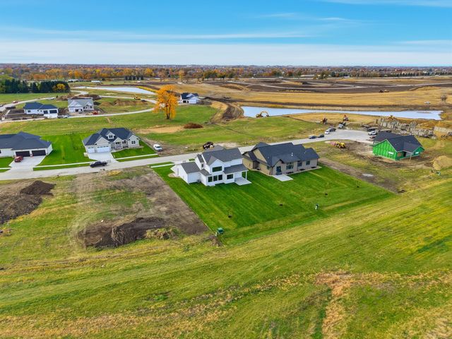 1911 NE Pond View Court, Ankeny, IA 50021
