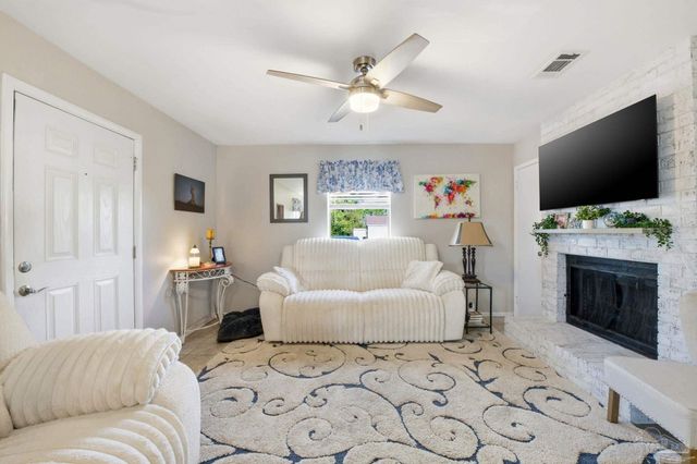 3563 Southwind Dr A and B, Gulf Breeze, FL 32563