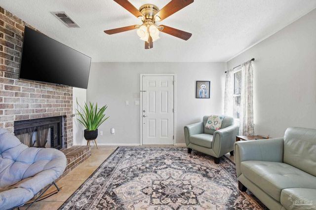 3563 Southwind Dr A and B, Gulf Breeze, FL 32563