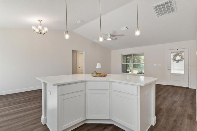 2011 EDGEWOOD AVENUE, Leesburg, FL 34748