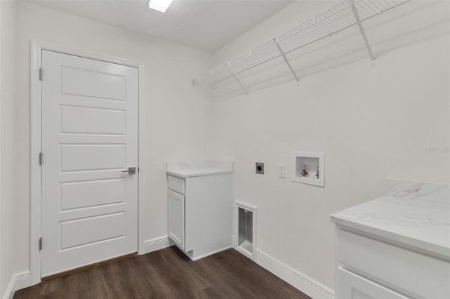 2011 EDGEWOOD AVENUE, Leesburg, FL 34748