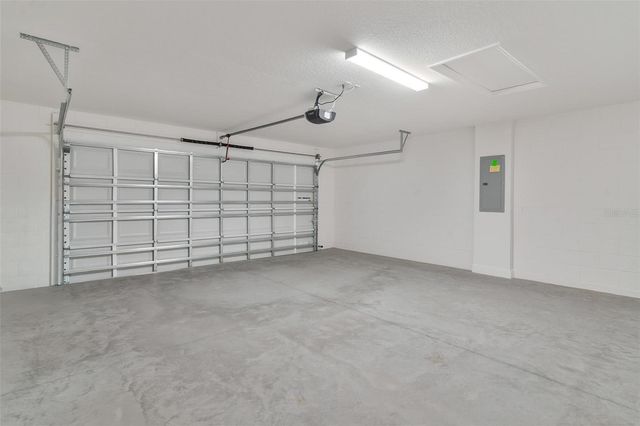 2011 EDGEWOOD AVENUE, Leesburg, FL 34748