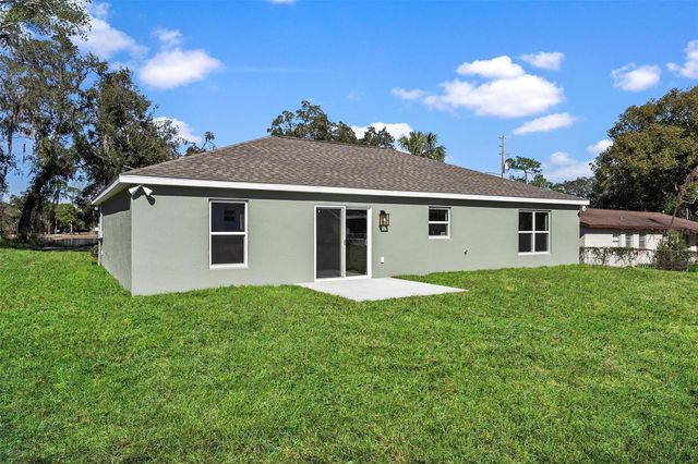 2011 EDGEWOOD AVENUE, Leesburg, FL 34748