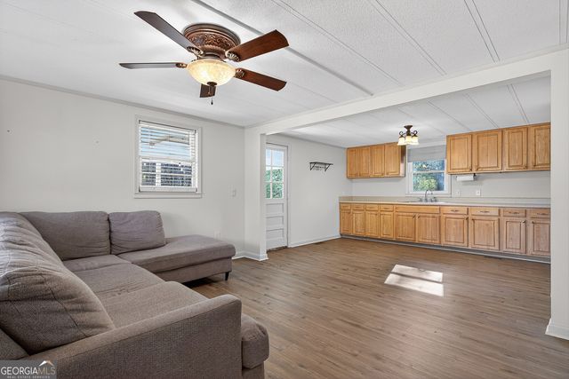 1470 Melville Brown Road, Williamson, GA 30292