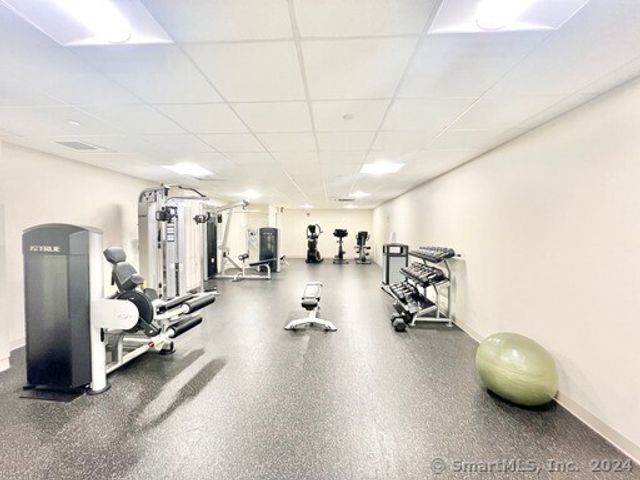 215 Stillwater Avenue 412, Stamford, CT 06902