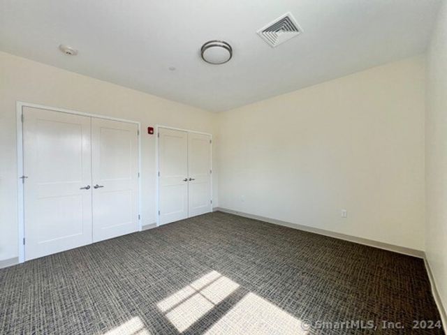 215 Stillwater Avenue 412, Stamford, CT 06902