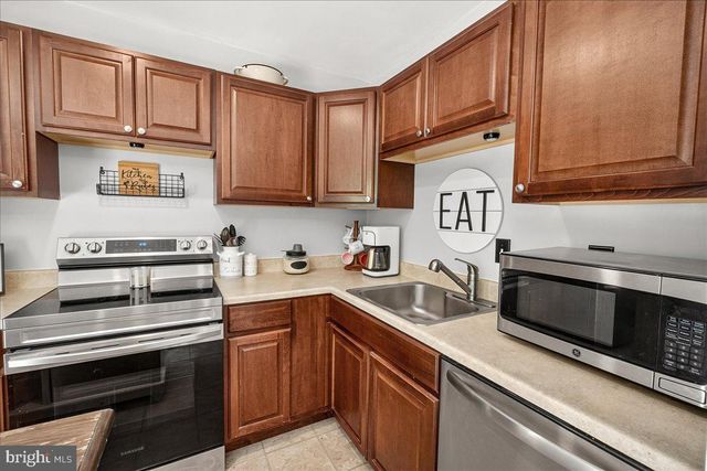 42 WENNER DR, Brunswick, MD 21716