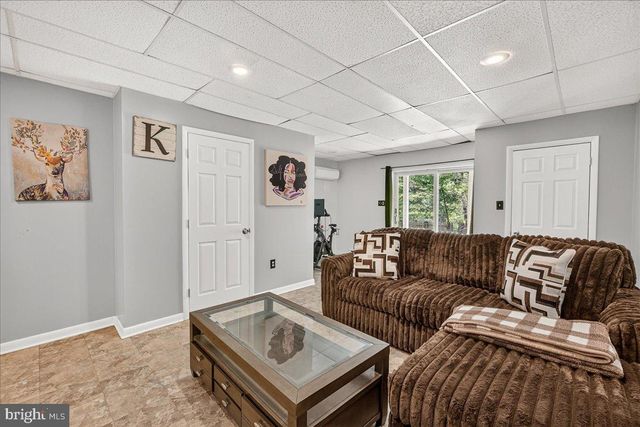 42 WENNER DR, Brunswick, MD 21716