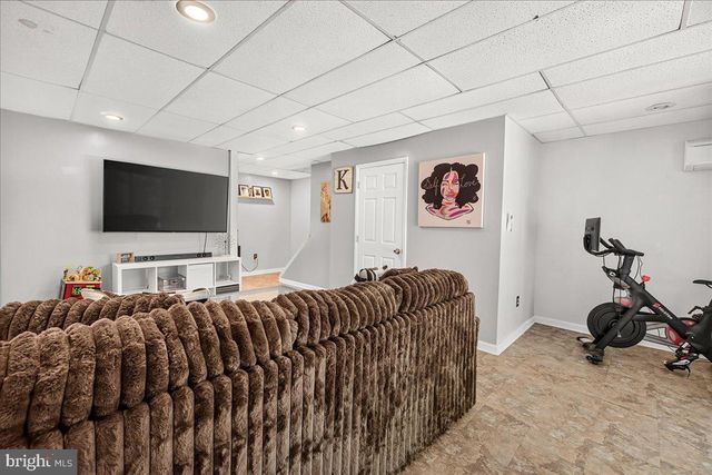 42 WENNER DR, Brunswick, MD 21716