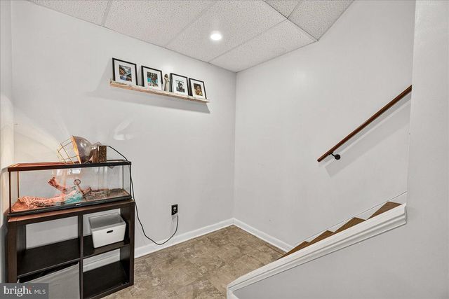 42 WENNER DR, Brunswick, MD 21716