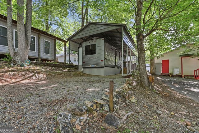 1052 Mountain Shadows Drive, Cleveland, GA 30528