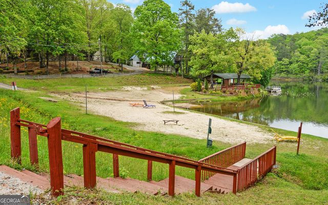 1052 Mountain Shadows Drive, Cleveland, GA 30528