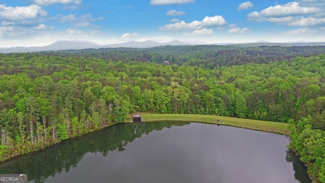 1052 Mountain Shadows Drive, Cleveland, GA 30528
