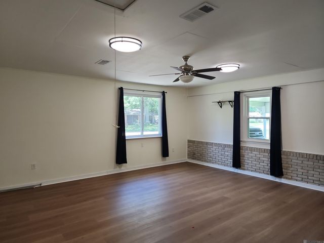 2257 Silverest Ave, Baton Rouge, LA 70816