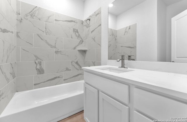 285 Medina Verde Dr, Natalia, TX 78059