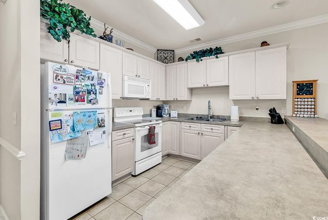 4891 Luster Leaf Cir Apt 302, Myrtle Beach, SC 29577