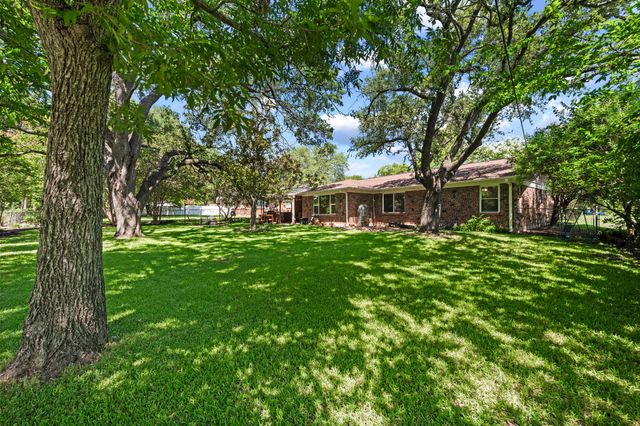 3517 Wooten Drive, Fort Worth, TX 76133