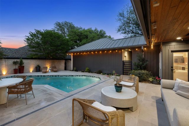 10200 La Costa DR, Austin, TX 78747