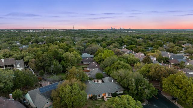 10200 La Costa DR, Austin, TX 78747
