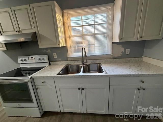 735 Pondella Drive, Charlotte, NC 28213