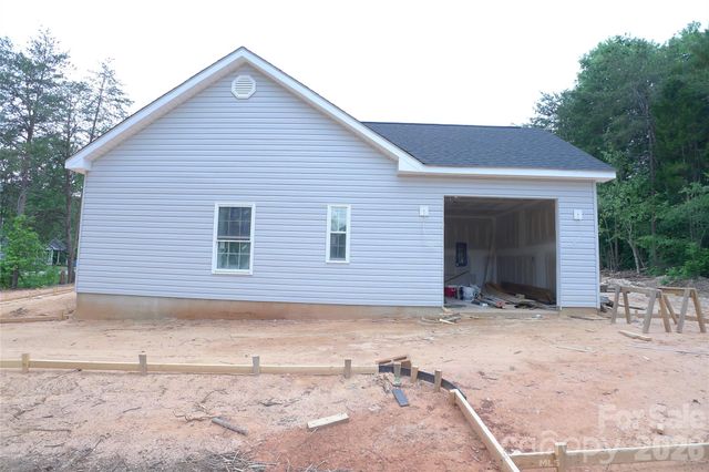 185 Creekside Drive, Mocksville, NC 27028