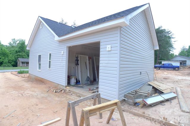 185 Creekside Drive, Mocksville, NC 27028