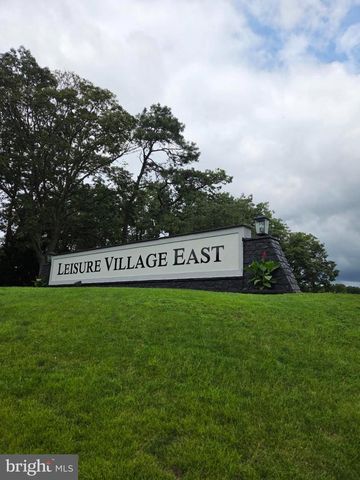 1198 SHETLAND DR, Lakewood, NJ 08701