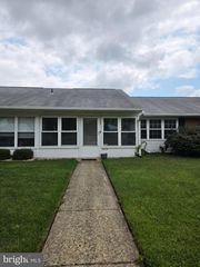 1198 SHETLAND DR, Lakewood, NJ 08701