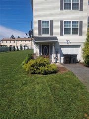 708 Bach Court, Freemansburg Boro, PA 18017