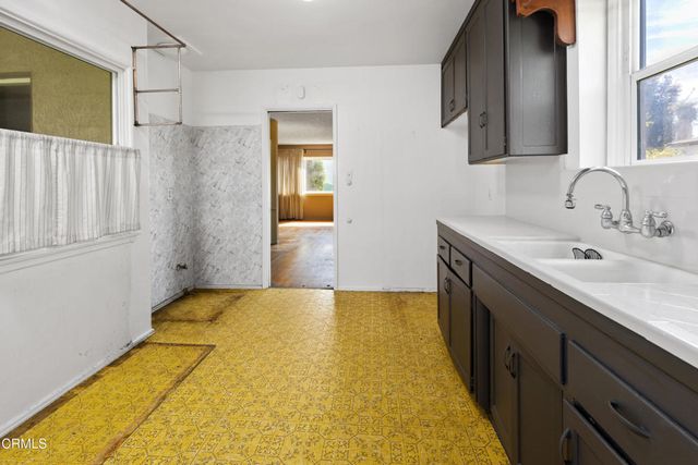 1141 E Cameron Avenue, West Covina, CA 91790