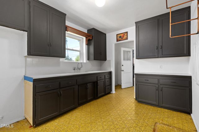 1141 E Cameron Avenue, West Covina, CA 91790