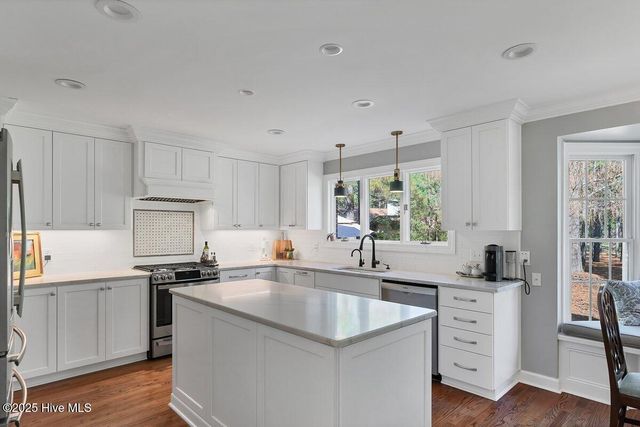 25 Linville Drive, Pinehurst, NC 28374