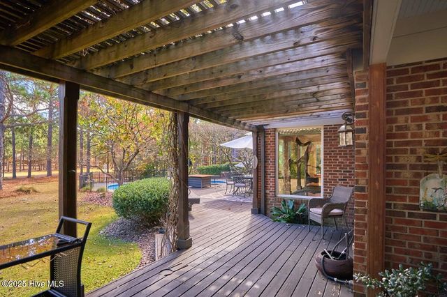 25 Linville Drive, Pinehurst, NC 28374