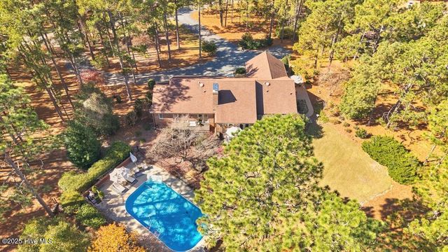 25 Linville Drive, Pinehurst, NC 28374