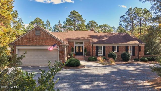 25 Linville Drive, Pinehurst, NC 28374