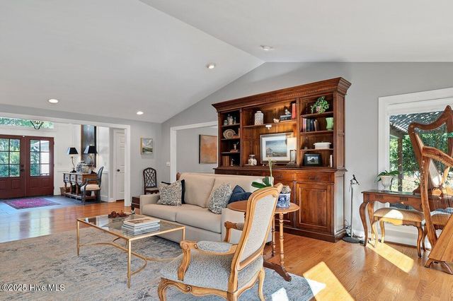 25 Linville Drive, Pinehurst, NC 28374