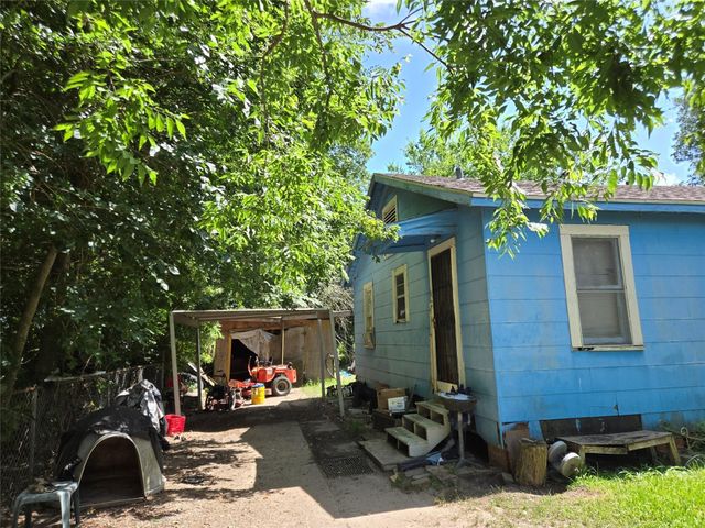 1985 Prairie Street, Beaumont, TX 77701