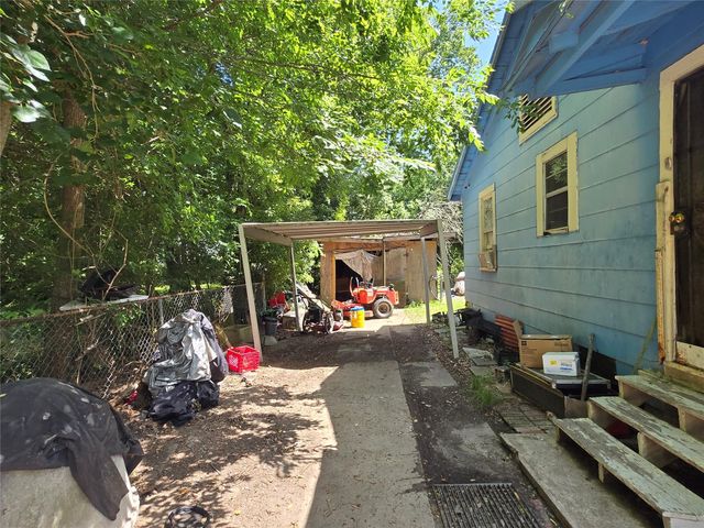 1985 Prairie Street, Beaumont, TX 77701