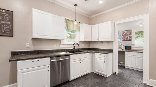 83 Neal Avenue, Newark, OH 43055