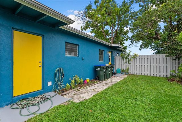 8392 MAUREEN AVENUE, North Port, FL 34287